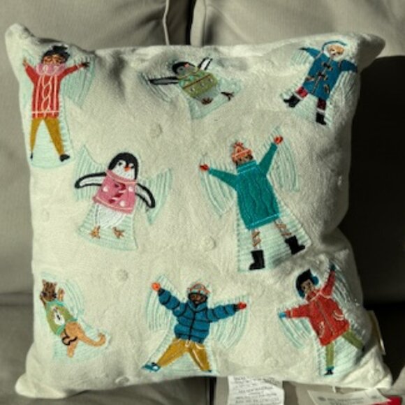 Embroidered Snow Angels Winter Throw Pillow - Ivory- NWT - Picture 2 of 13